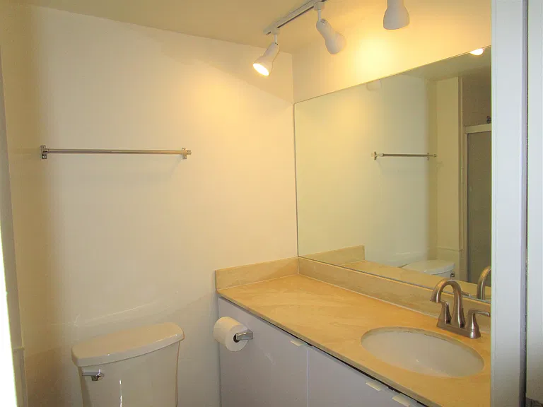 1560 Kanunu St #920 — Photo 10