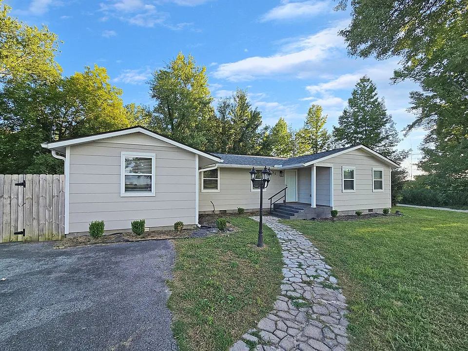 674 Harvest Rd