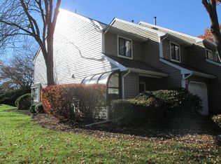 654 Ridgeview Ct #28D, Toms River, NJ 08753