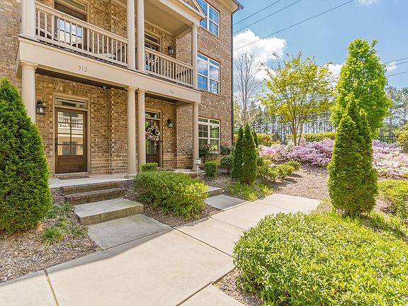 5th image of 312 Garland Woods Ct #600