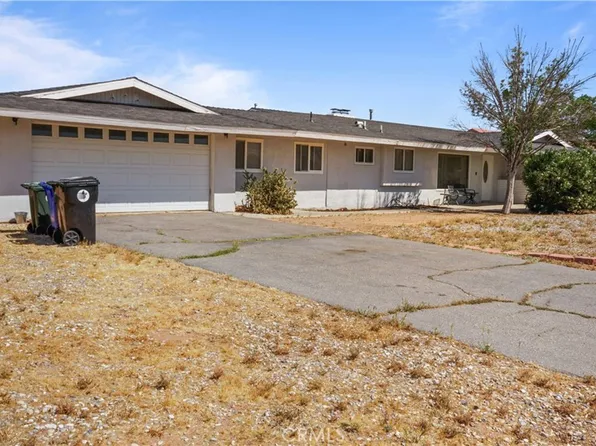 13814 Kiowa Rd, Apple Valley, CA 92307