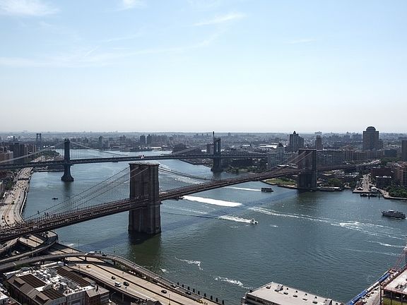 5th image of 200 Water St APT 2808
