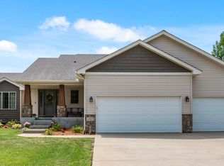 20927 Goldenrod Ln, Rogers, MN 55374