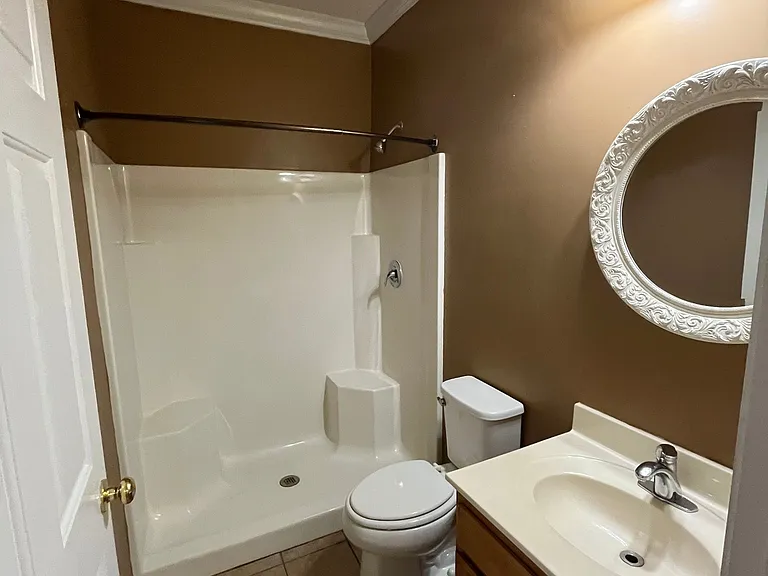 5840 Longwood Dr — Photo 7