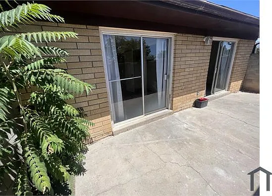 545 Palomas Dr SE — Photo 14
