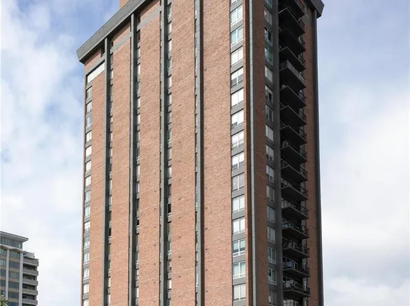 200 S Brentwood Blvd APT 19C, Saint Louis, MO 63105