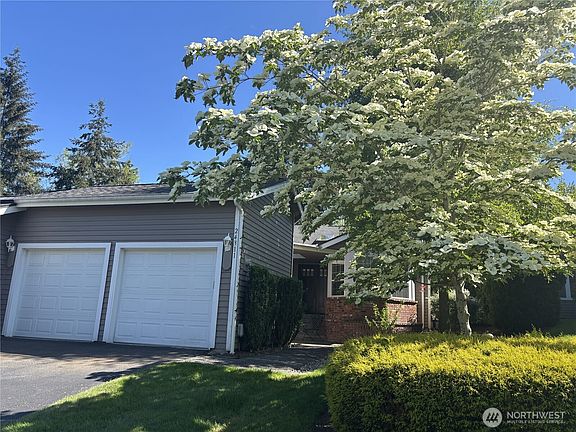 2nd image of 24311 SE 41st Place #10