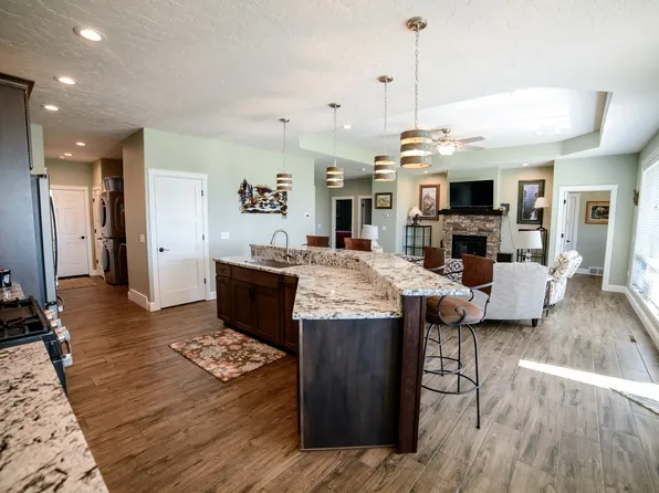 125 Granite Hill Ln, Great Falls, MT 59405