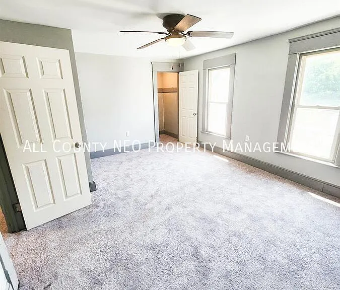 10639 Dupont Ave — Photo 8