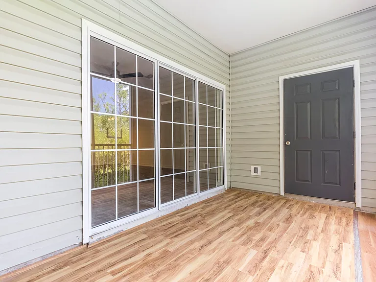 Downstairs- Porch - Pro