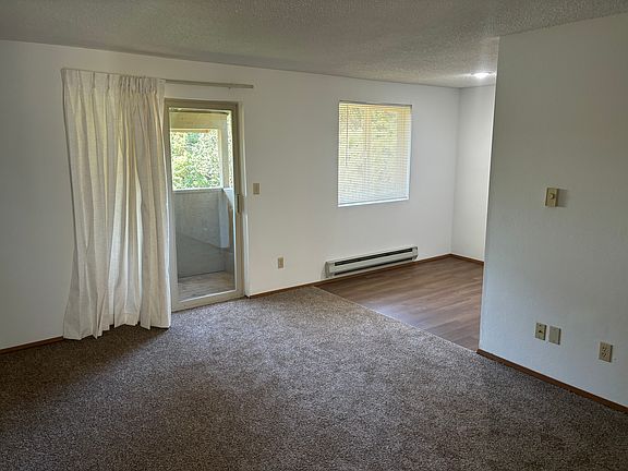 5th image of 6221 Lakewood Dr W #170