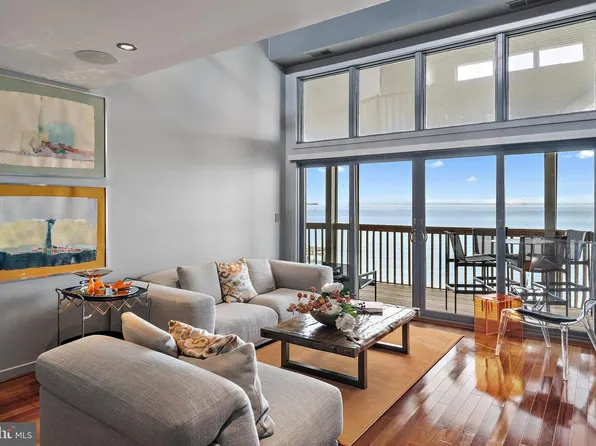 2127 Beach Village Ct APT 202, Annapolis, MD 21403