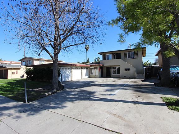 2nd image of 2511 S Rosewood Ave