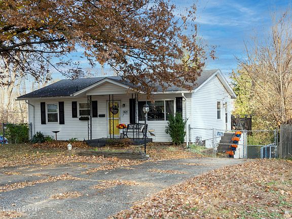 3rd image of 3121 Lynnwood Way