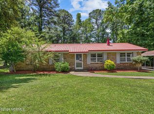 121 Vera Dr, Jacksonville, NC 28540