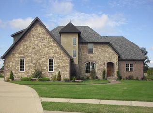 11885 Lakenheath Dr, Bentonville, AR 72712