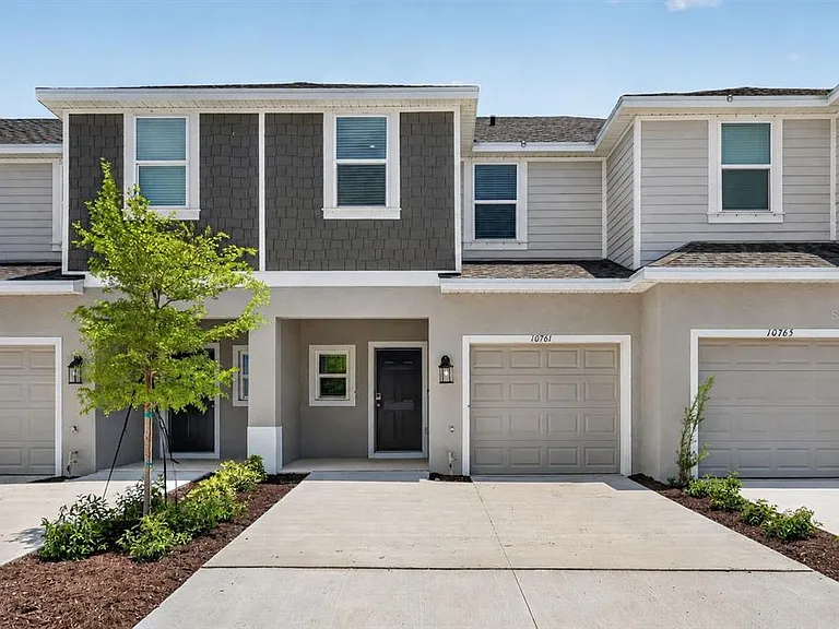 10761 Eclipse St — Photo 1