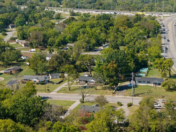 100 S Graycroft Ave, Madison, TN 37115