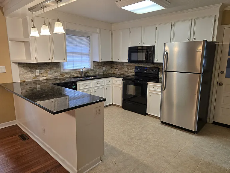4680 Forestmanor Dr — Photo 16