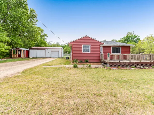 1161 102nd Ave, Plainwell, MI 49080