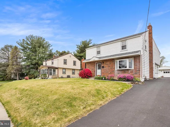 1035 Girard Ave, Swarthmore, PA 19081