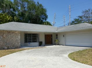 2511 Pepperwood Cir N, Palm Beach Gardens, FL 33410
