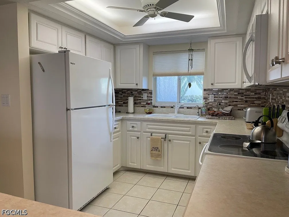 2 bed, 2.0 bath, 1220 sqft, $2,200 — Photo 3