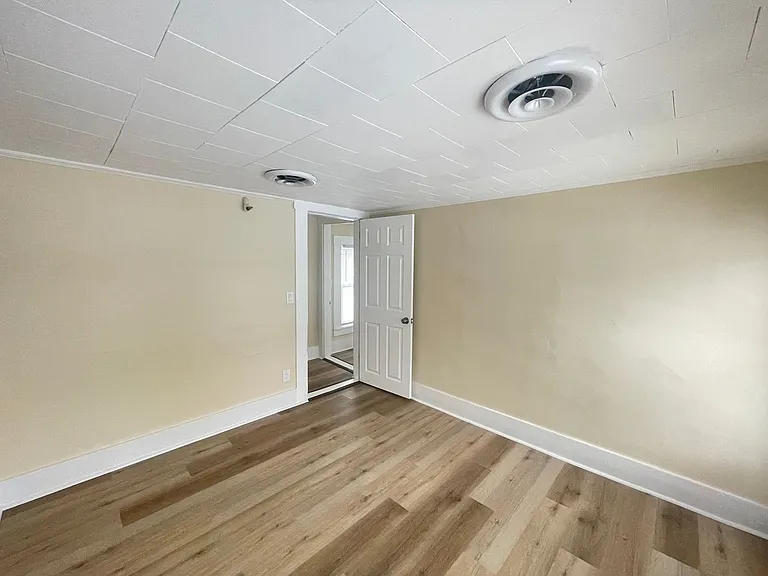 98 Main St #2 — Photo 11
