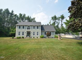 8 Mohawk Trl, Queensbury, NY 12804
