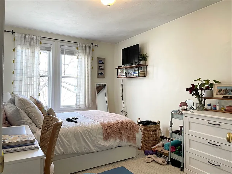 4 O St #3 — Photo 6