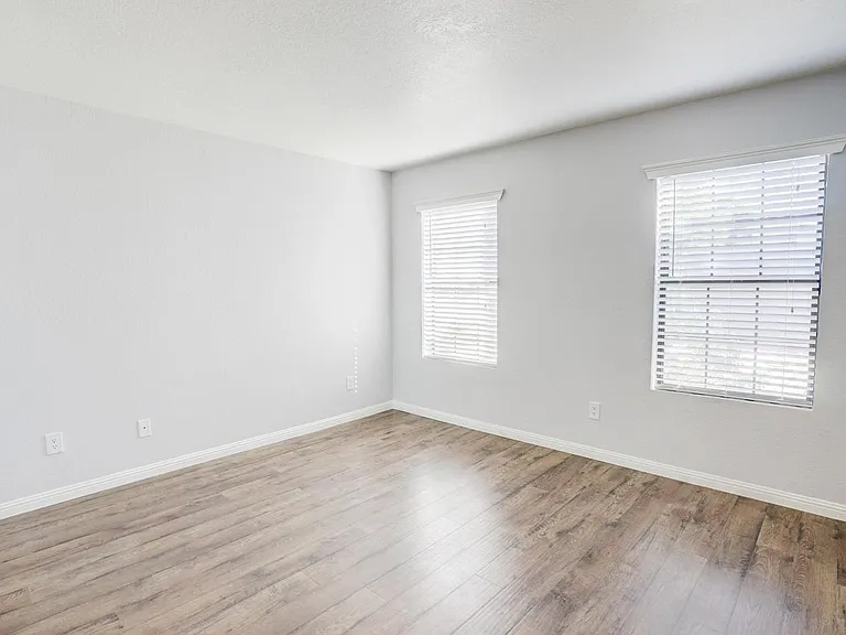 5998 N 78th St #218 — Photo 19