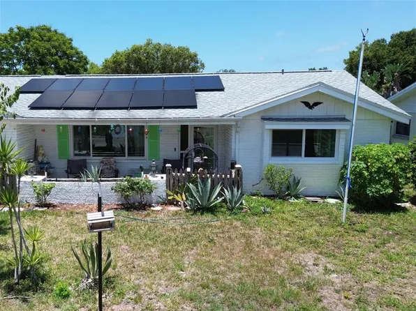 10825 Bridleton Rd, Port Richey, FL 34668