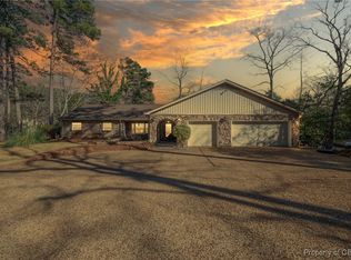 118 Paradise Point Rd, Yorktown, VA 23692
