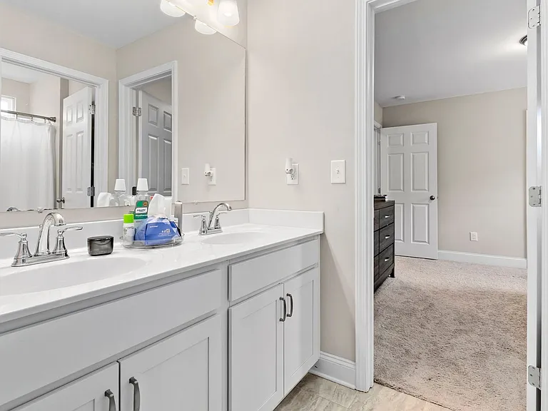 6508 Satjanon Dr — Photo 22