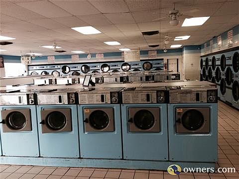 53 washers 38 dryers Wascomat Wascodry