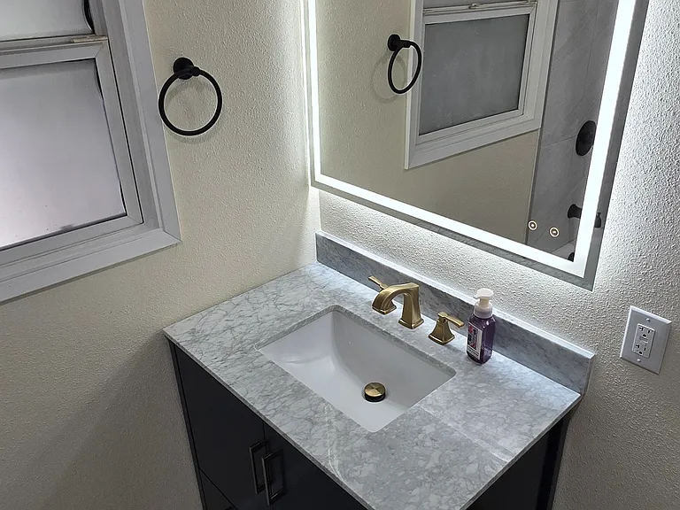 2516 Charleston Dr — Photo 7