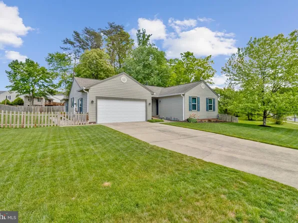 6615 Crayford St, Burke, VA 22015