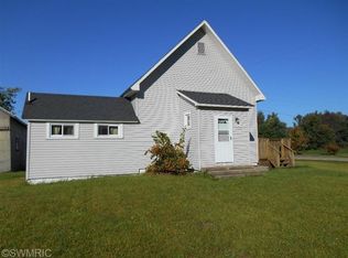 398 N Snow Prairie Rd, Coldwater, MI 49036