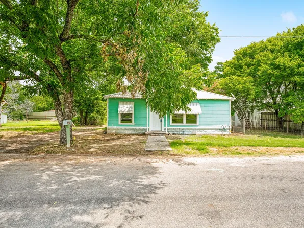 951 N Clinton St, Stephenville, TX 76401