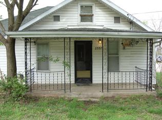 2557 N Pierce Ave, Springfield, MO 65803