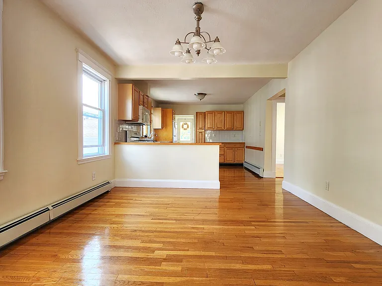 32 Cornell St #1 — Photo 6