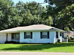 313 S Elm St, New Boston, TX 75570