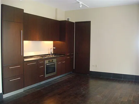 Rented by La Seven Inc. | media 25