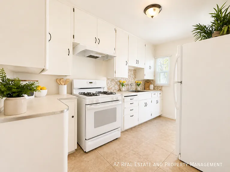 1507 N 15th Ave — Photo 12