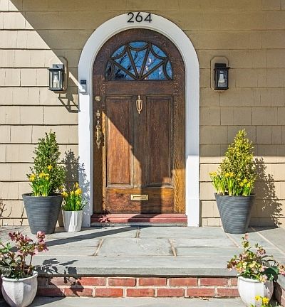 3rd image of 264 Forest Ave