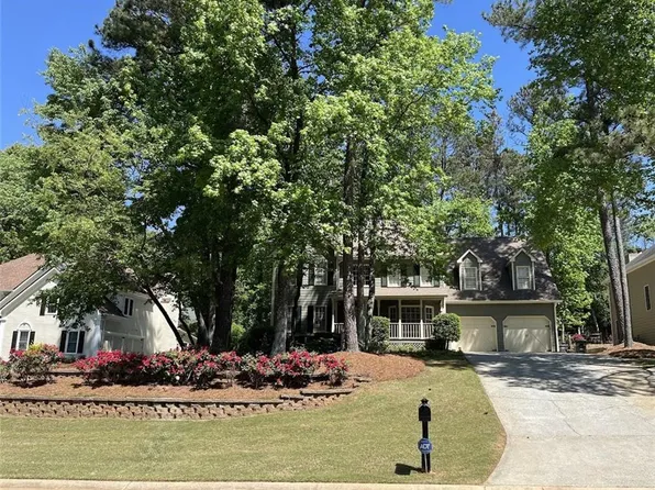 863 Fairwood Pointe NW, Acworth, GA 30101