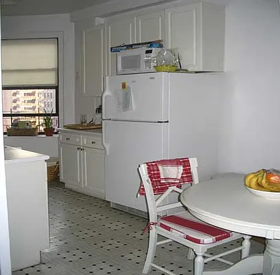 Rented by Rachel Realty | media 7