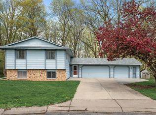 12240 101st Ave N, Maple Grove, MN 55369