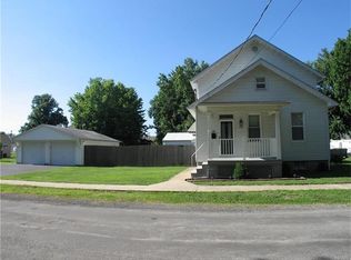 113 E South St, Mascoutah, IL