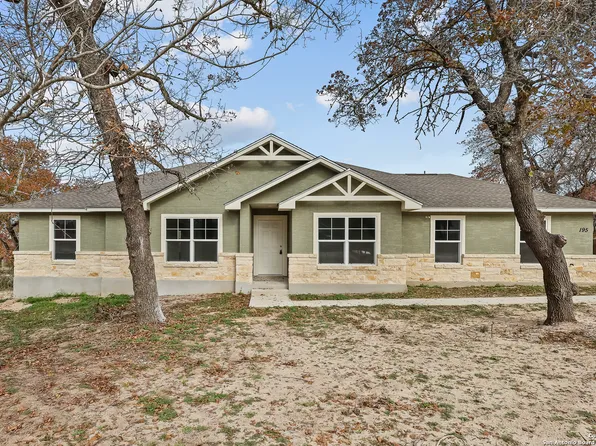 195 Log Cabin, Poteet, TX 78065